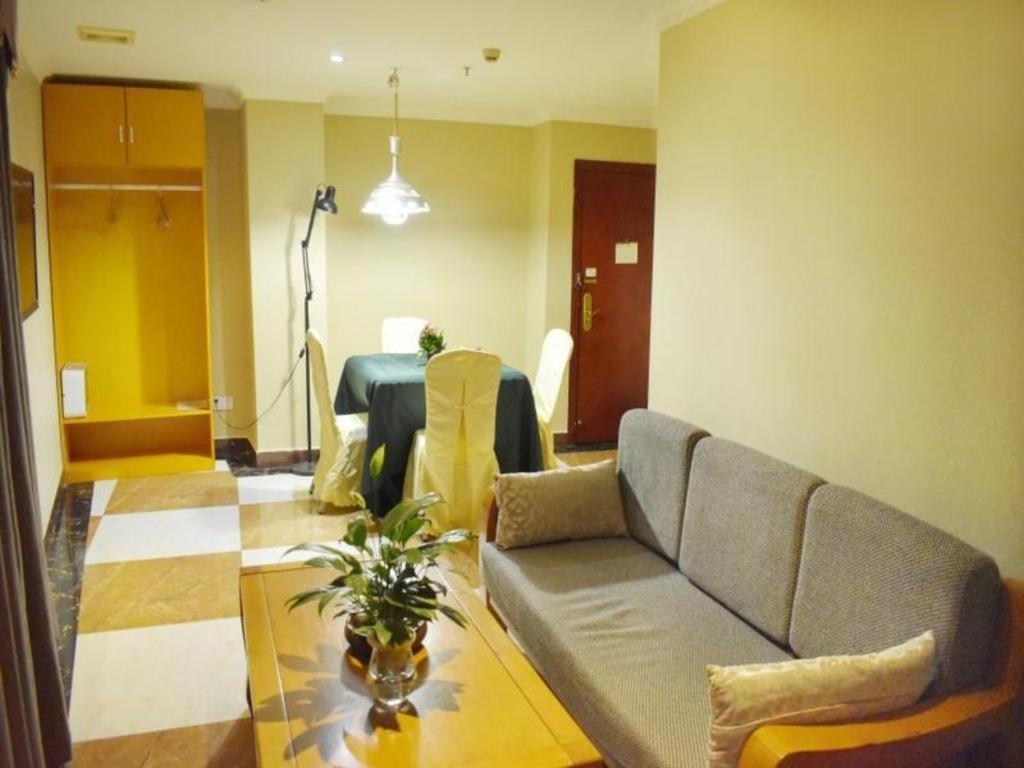 Greentree Inn Guangzhou Panyu Chimelong Happy World Business Hotel Екстер'єр фото