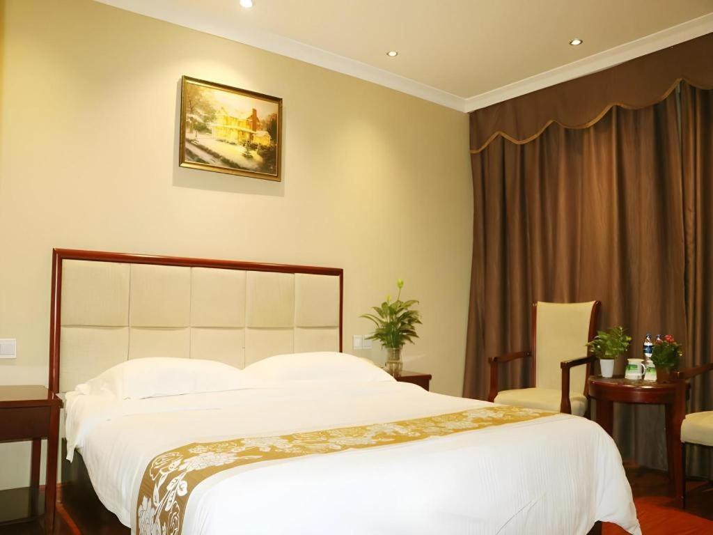 Greentree Inn Guangzhou Panyu Chimelong Happy World Business Hotel Екстер'єр фото