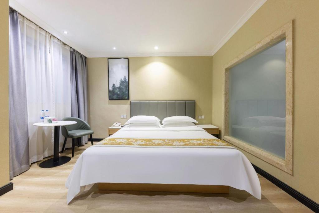 Greentree Inn Guangzhou Panyu Chimelong Happy World Business Hotel Екстер'єр фото