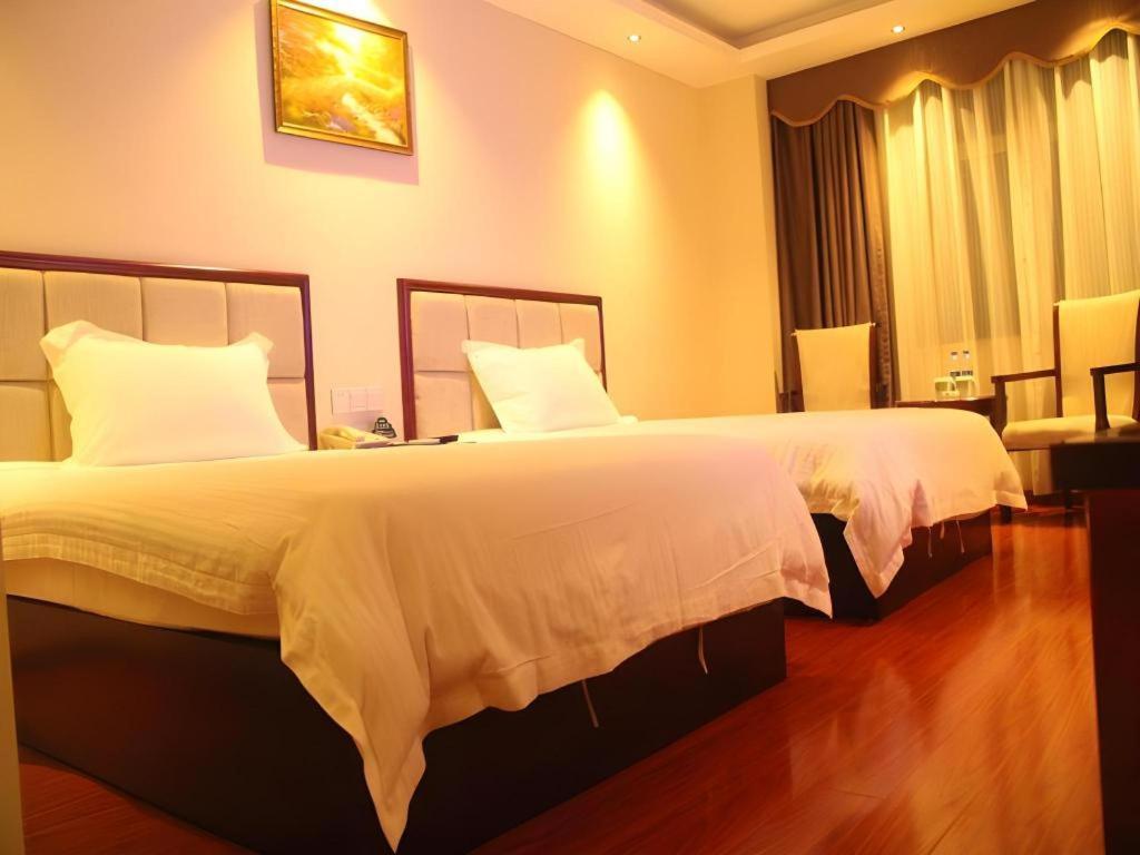 Greentree Inn Guangzhou Panyu Chimelong Happy World Business Hotel Екстер'єр фото