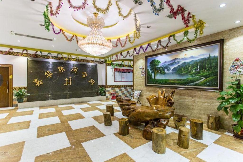 Greentree Inn Guangzhou Panyu Chimelong Happy World Business Hotel Екстер'єр фото