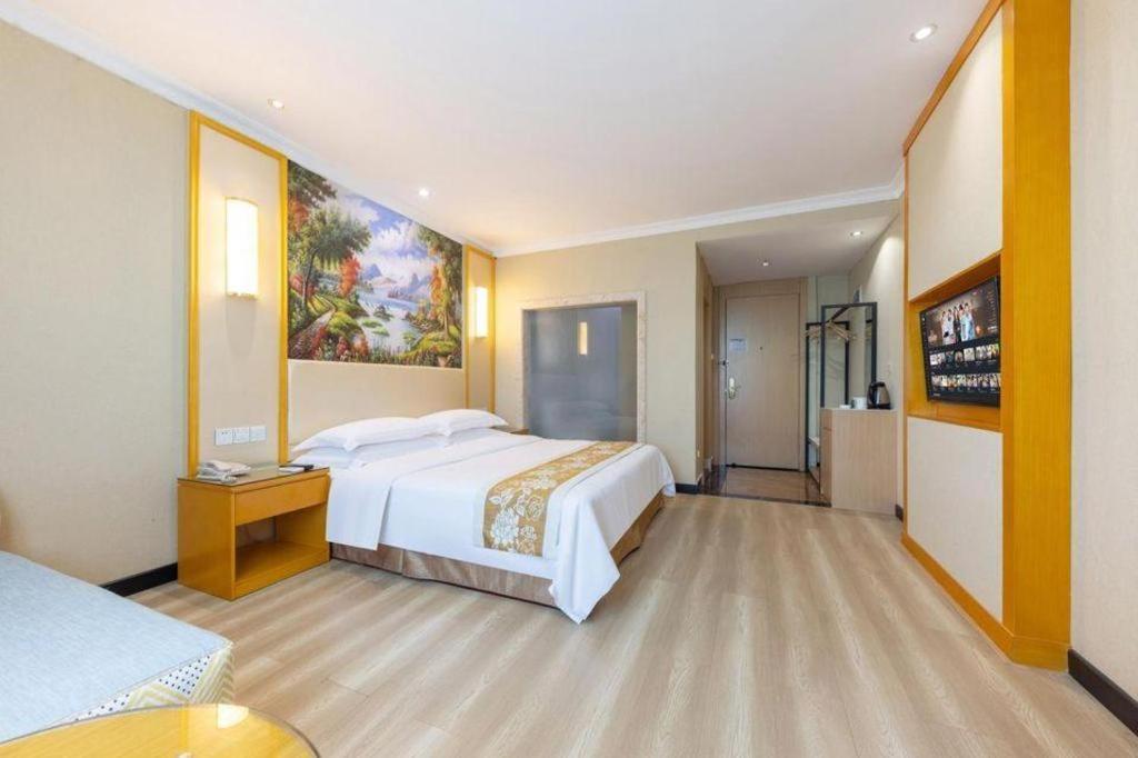 Greentree Inn Guangzhou Panyu Chimelong Happy World Business Hotel Екстер'єр фото