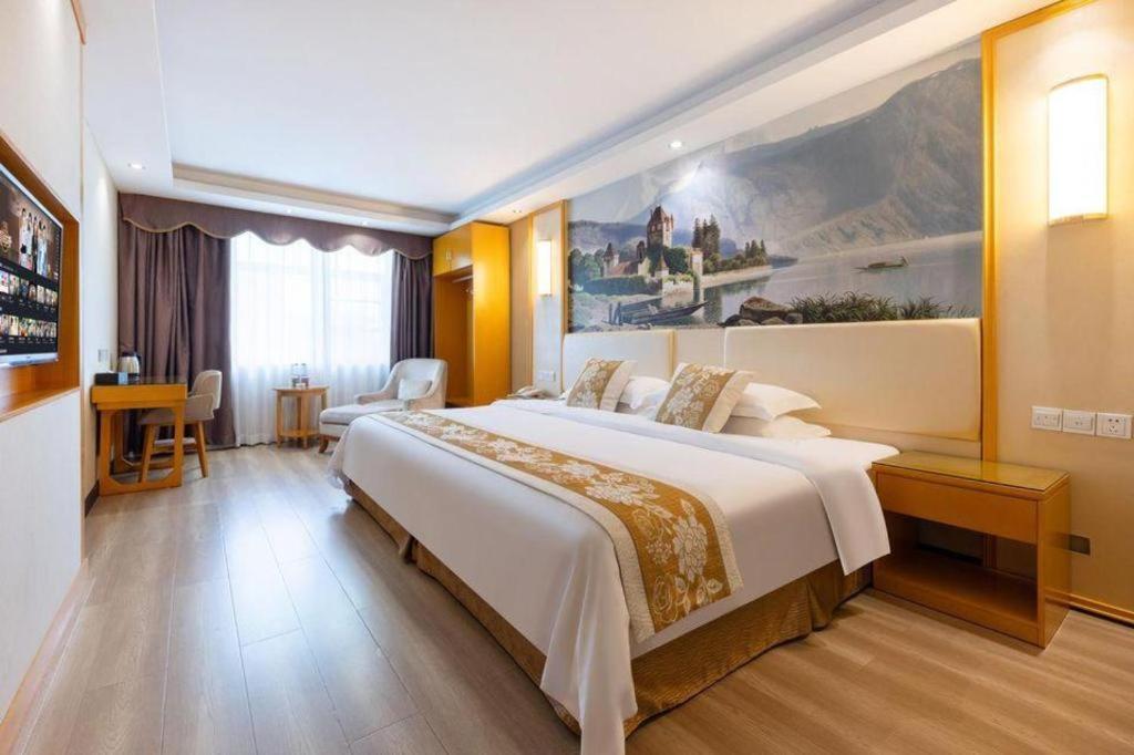 Greentree Inn Guangzhou Panyu Chimelong Happy World Business Hotel Екстер'єр фото